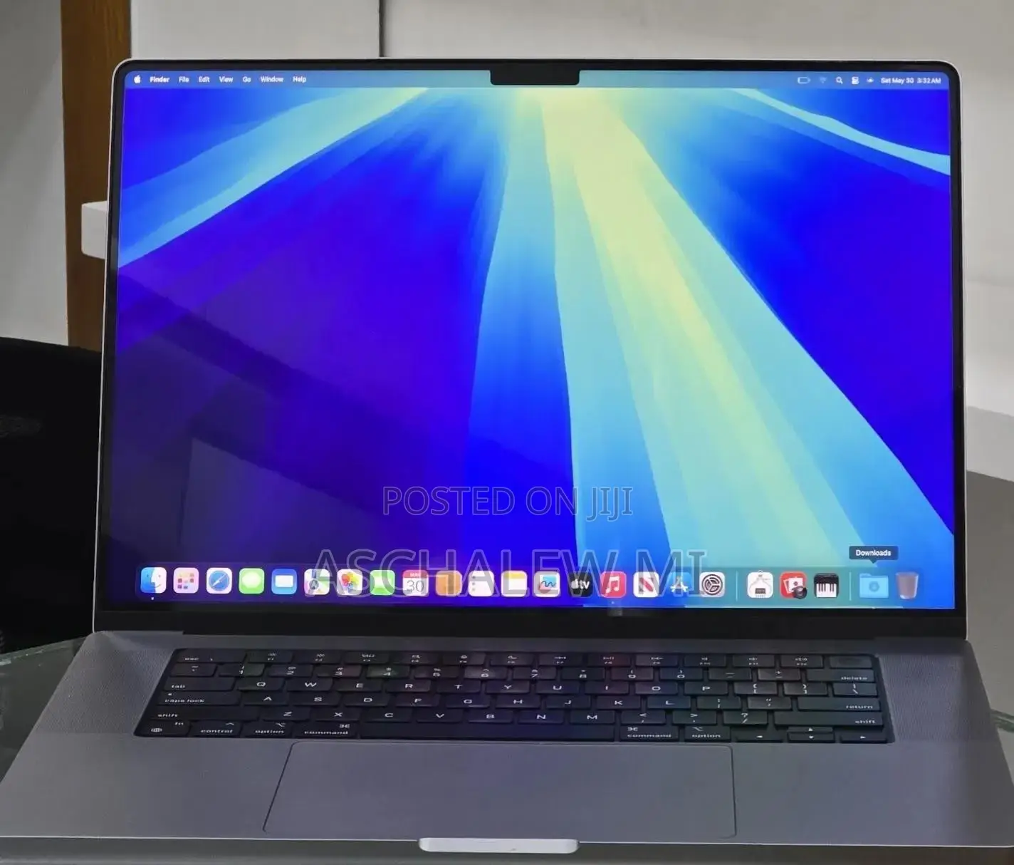 New Laptop Apple MacBook Pro 2021 M1 Max 32GB Apple M1 Max SSD 512GB