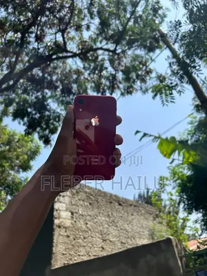 Apple iPhone XR 128 GB Red