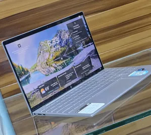 New Laptop HP Envy 14 8GB Intel Core i5 SSD 256GB
