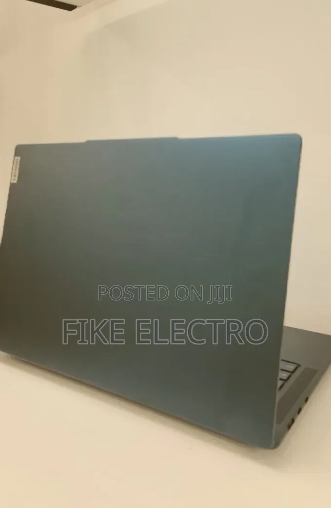 New Laptop Lenovo Yoga 7i 16GB AMD Ryzen 7 SSD 512GB