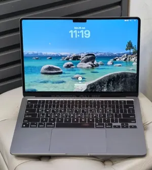 New Laptop Apple 8GB Apple M2 SSD 256GB