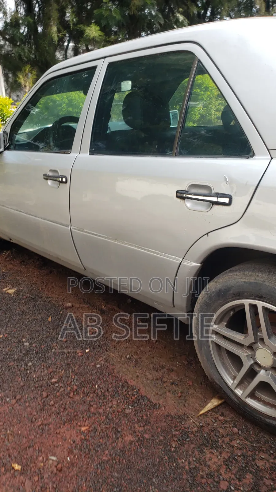 Mercedes-Benz E200 2000 White