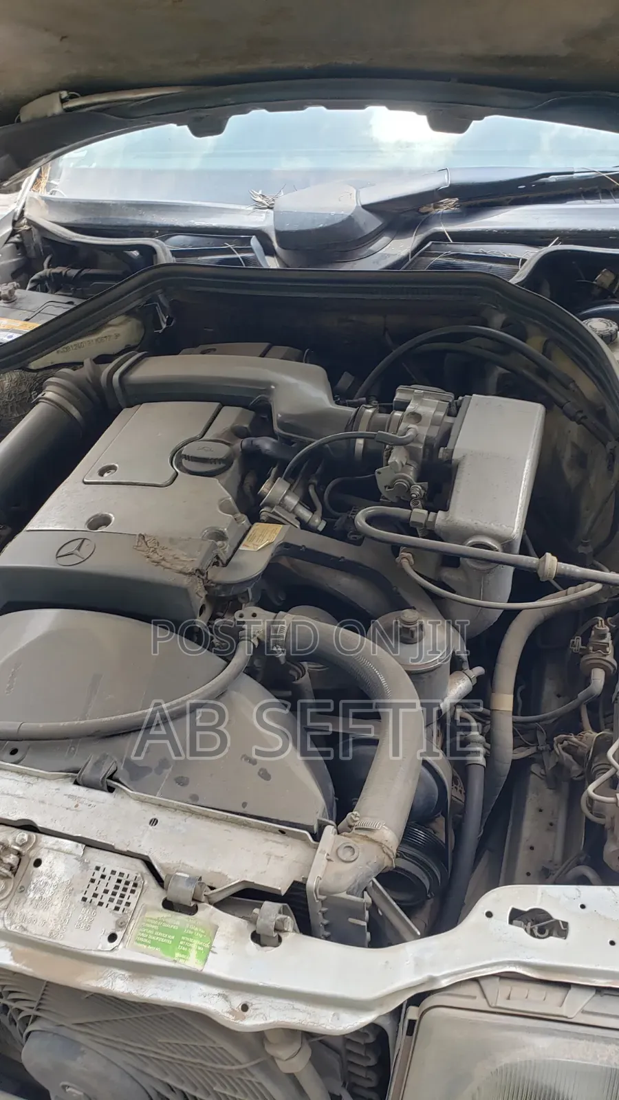 Mercedes-Benz E200 2000 White