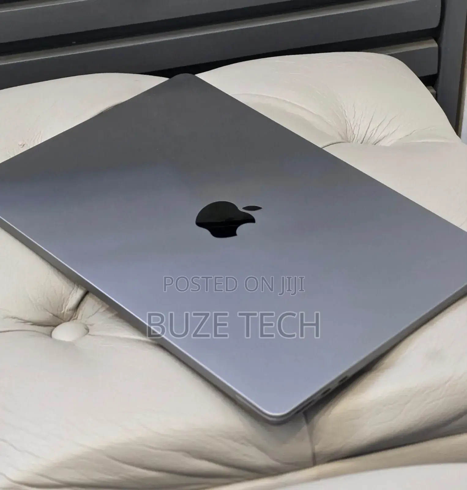 New Laptop Apple MacBook Air 2022 M2 8GB Apple M2 SSD 256GB