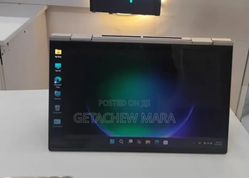 New Laptop HP Envy X360 8GB Intel Core i7 SSD 512GB
