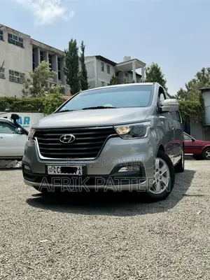 Hyundai H1 2020 Gray