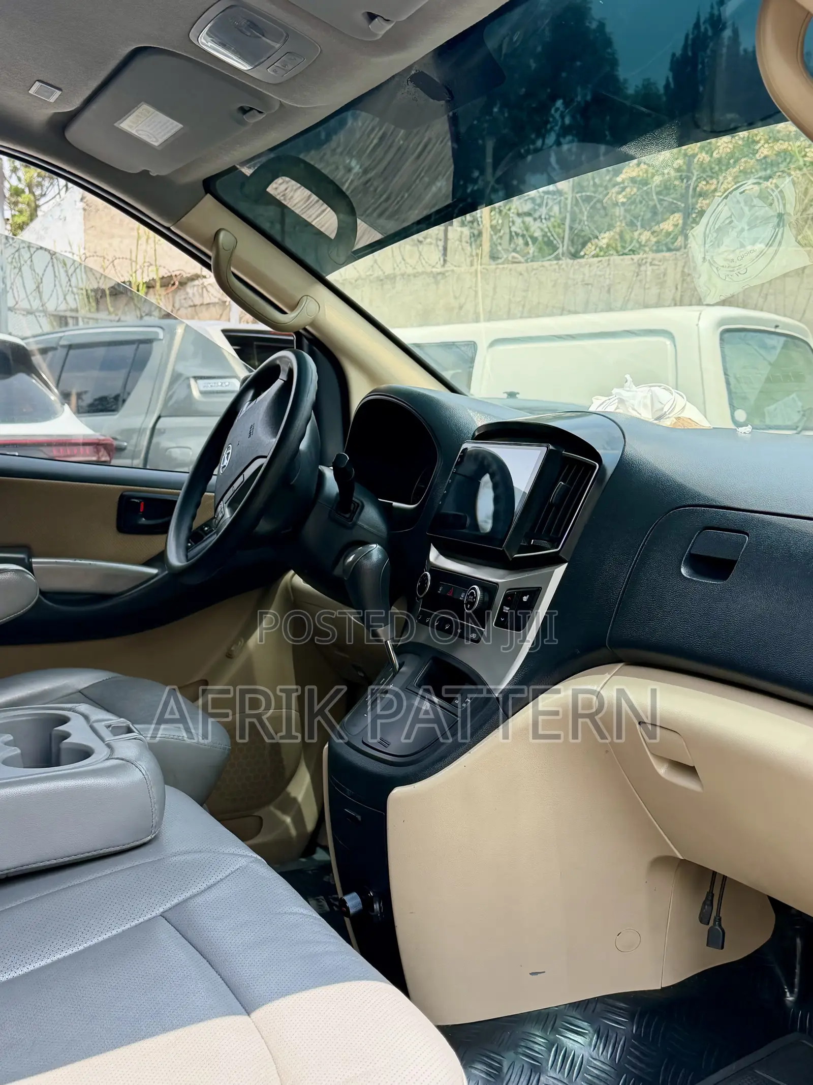 Hyundai H1 2020 Gray