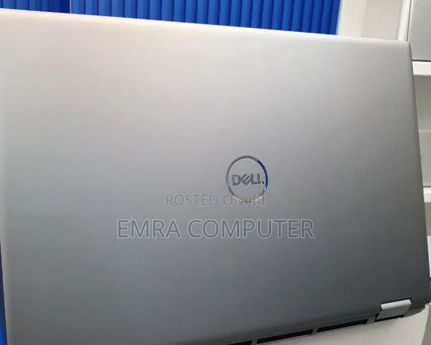 New Laptop Dell Precision 7780 32GB Intel Core i7 SSD 1T