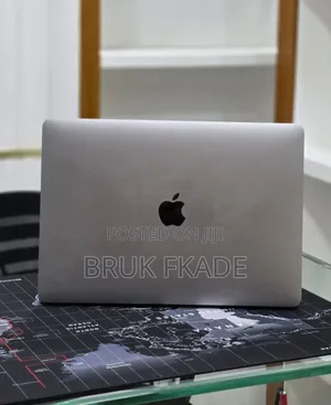 New Laptop Apple MacBook Pro 2017 16GB Intel Core i5 SSD 512GB