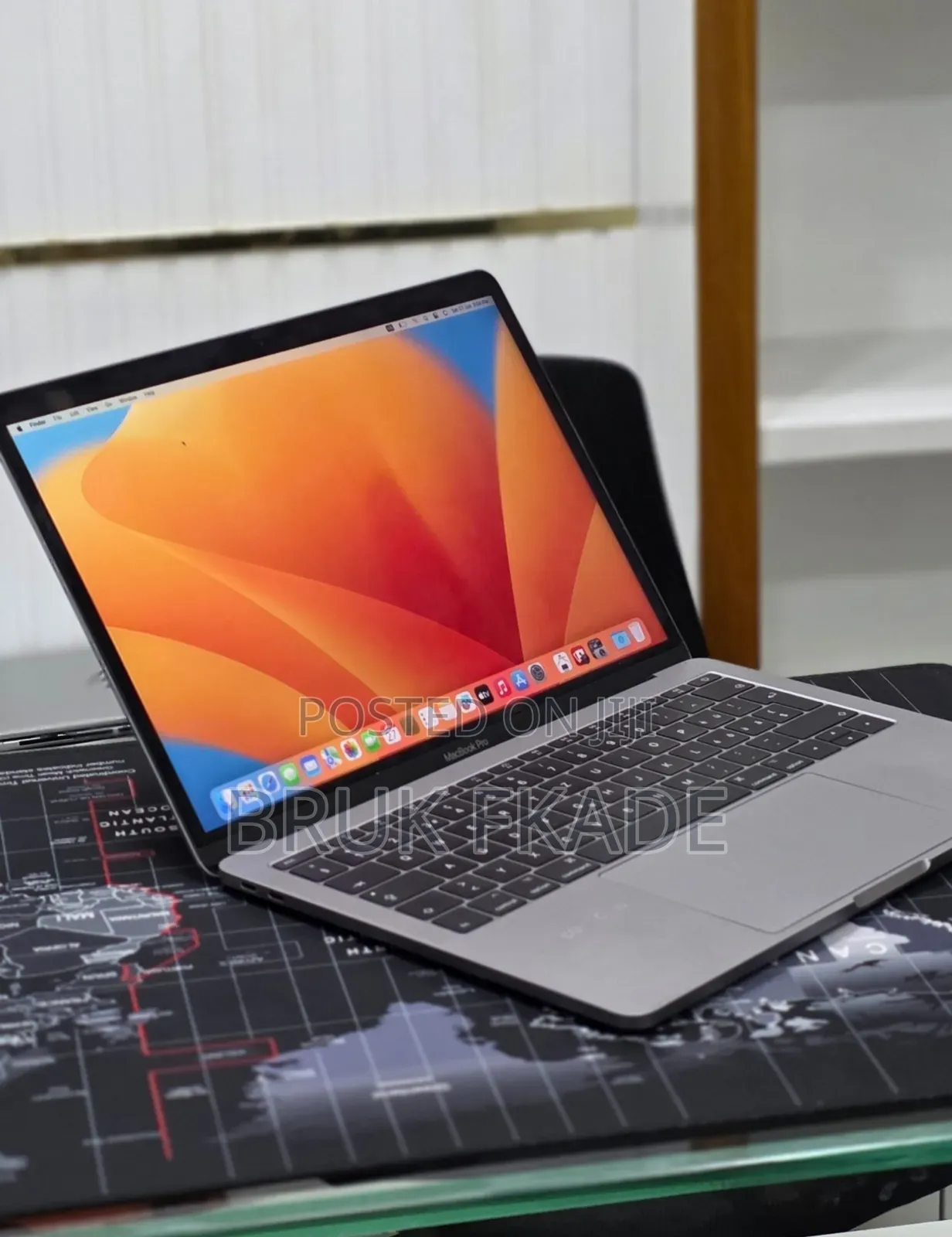 New Laptop Apple MacBook Pro 2017 16GB Intel Core i5 SSD 512GB