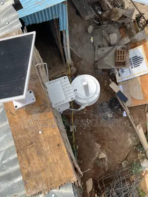 Hikvision PTZ 4g Solar Power Camera
