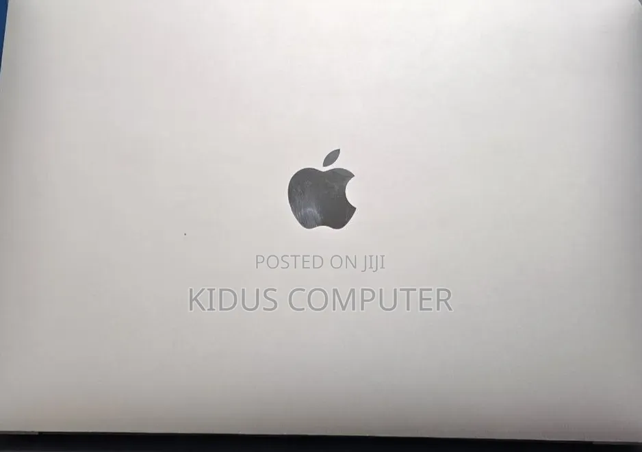 New Laptop Apple MacBook Air 8GB Apple M1 SSD 256GB