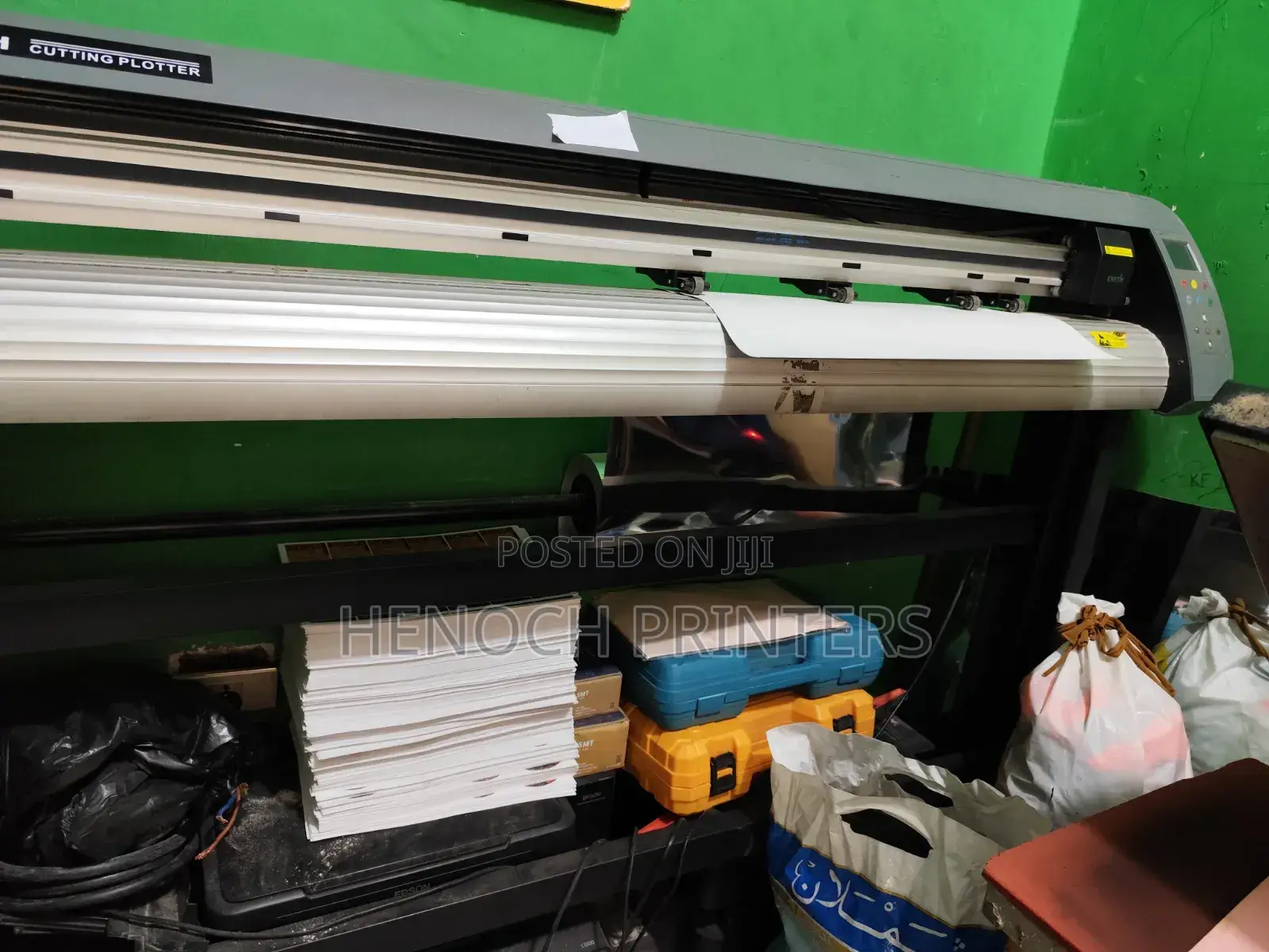 Cutting Plotter