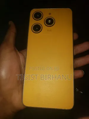 New Tecno Spark 10 128 GB Yellow