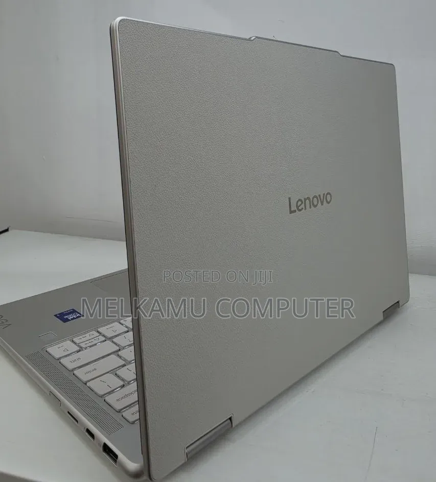 New Laptop Lenovo Yoga 7i 32GB Intel Core Ultra 7 SSD 1T