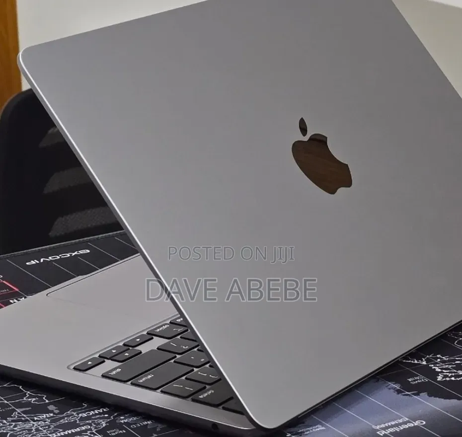 New Laptop Apple MacBook Air 2022 M2 16GB Apple M2 SSD 256GB