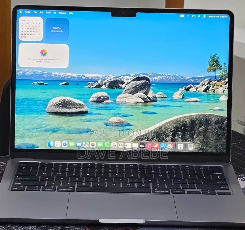 New Laptop Apple MacBook Air 2022 M2 16GB Apple M2 SSD 256GB