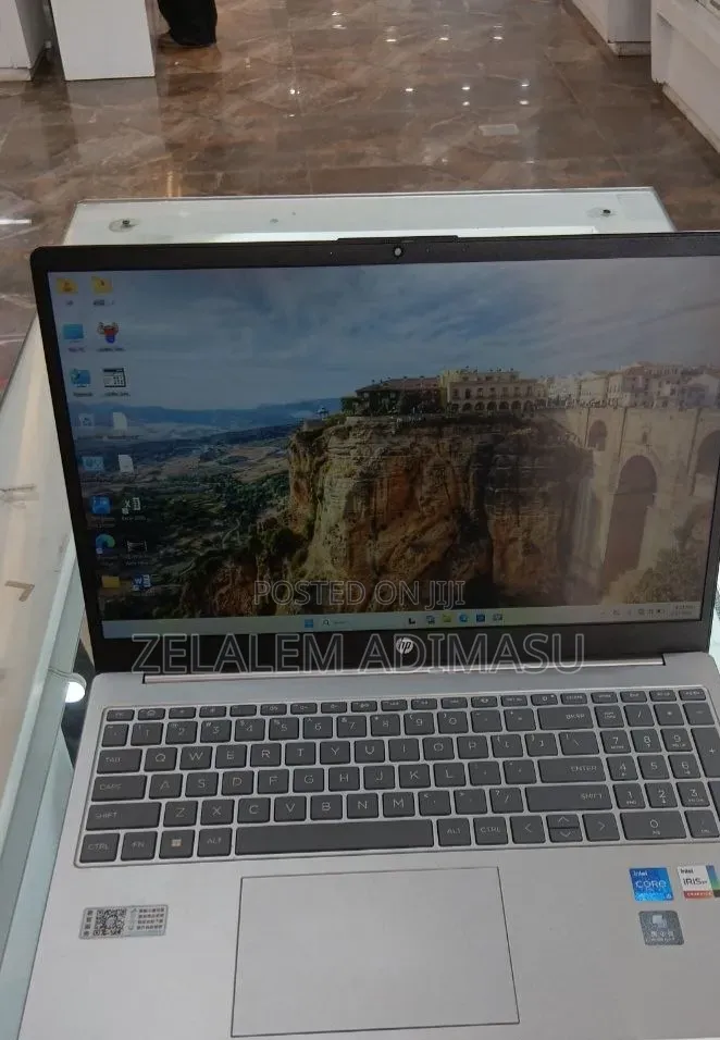 New Laptop HP Stream Notebook 16GB Intel Core i5 SSD 1T