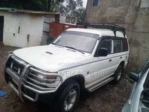 Mitsubishi Pajero Junior 1998 White