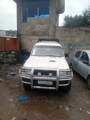 Mitsubishi Pajero Junior 1998 White