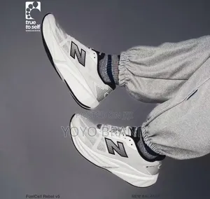New Balance Fuelcell Rebel V5 Running White/Black