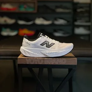 New Balance Fuelcell Rebel V5 Running White/Black