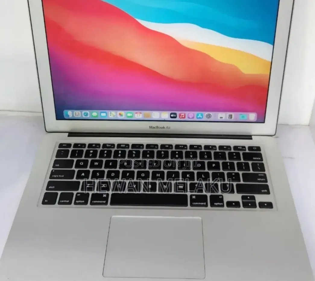 New Laptop Apple MacBook Air 2017 8GB Intel Core i5 SSD 256GB
