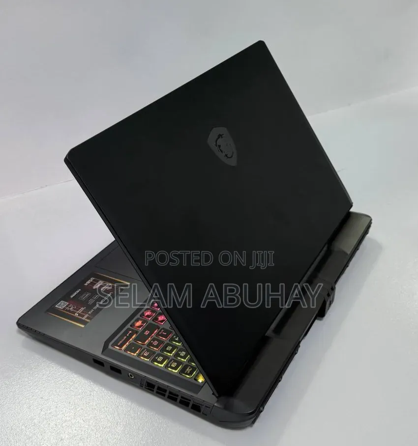 New Laptop MSI Vector 16 HX AI A2XWIG 16GB AMD Ryzen 9 SSD 1T
