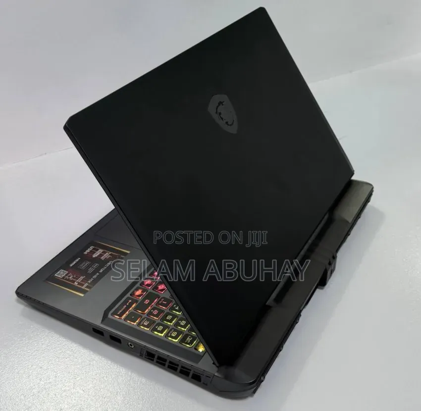 New Laptop MSI Vector 16 HX AI A2XWIG 16GB AMD Ryzen 9 SSD 1T