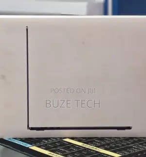 New Laptop Apple MacBook Air 2025 M4 16GB Apple M4 SSD 256GB