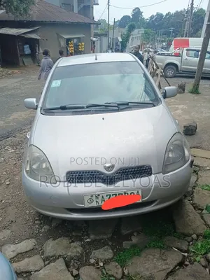 Toyota Yaris 2001 Silver