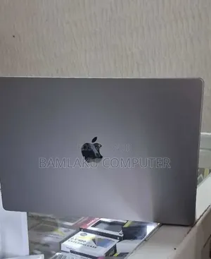 New Laptop Apple MacBook Pro 2021 M1 Max 32GB Apple M1 Max SSD 1T