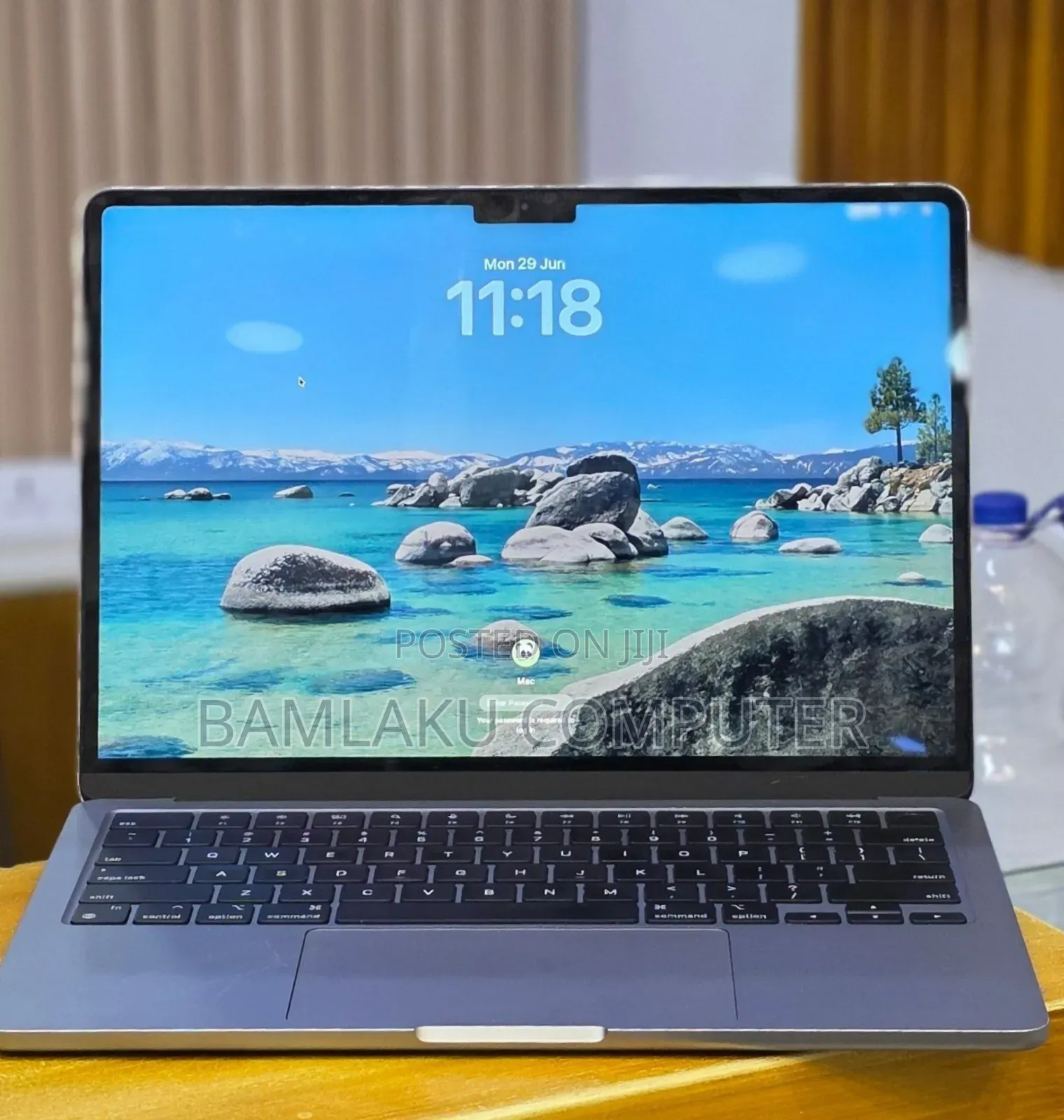 New Laptop Apple MacBook Air 2022 M2 8GB Apple M2 SSD 256GB