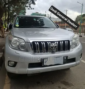 Toyota Land Cruiser Prado 2013 Silver