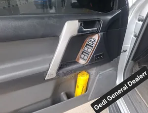Toyota Land Cruiser Prado 2013 Silver