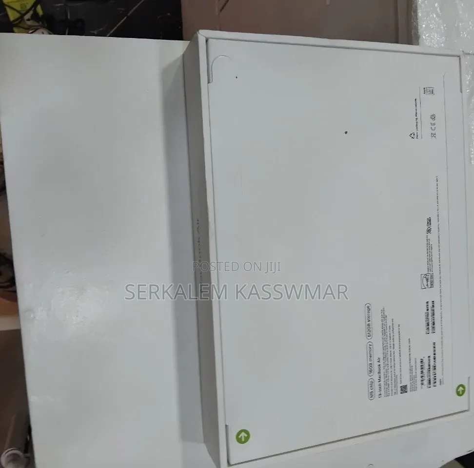 New Laptop Apple MacBook Air 2026 M5 16GB Apple M5 SSD 512GB