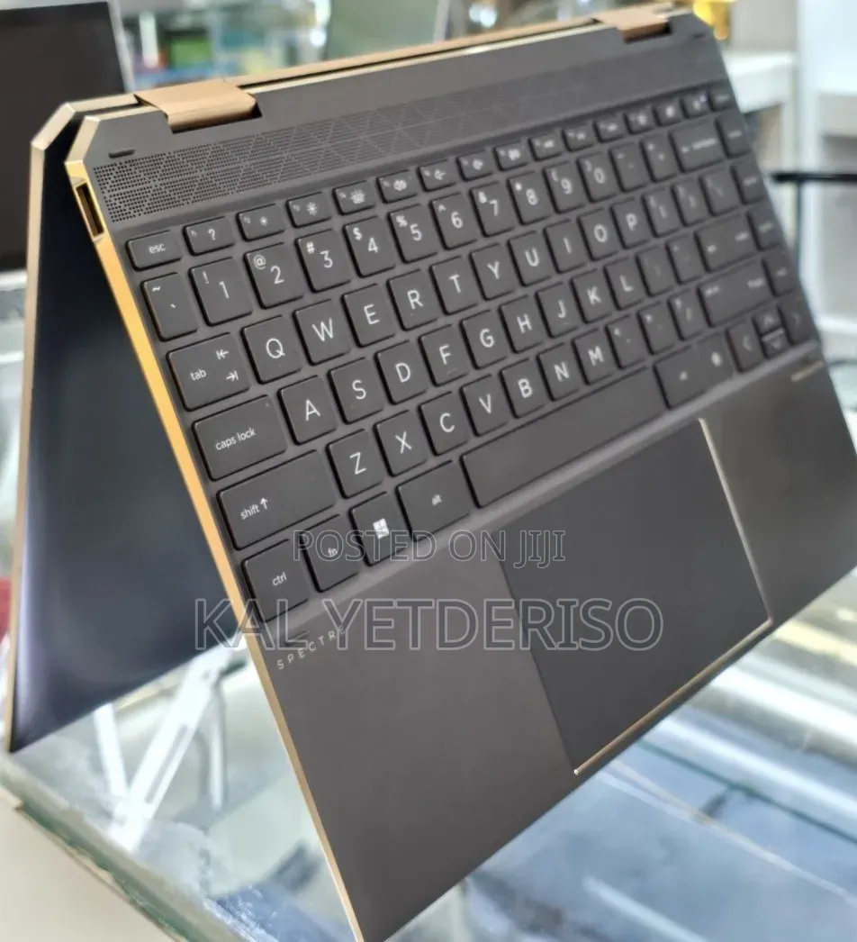 New Laptop HP Spectre 16GB Intel Core i7 SSD 512GB
