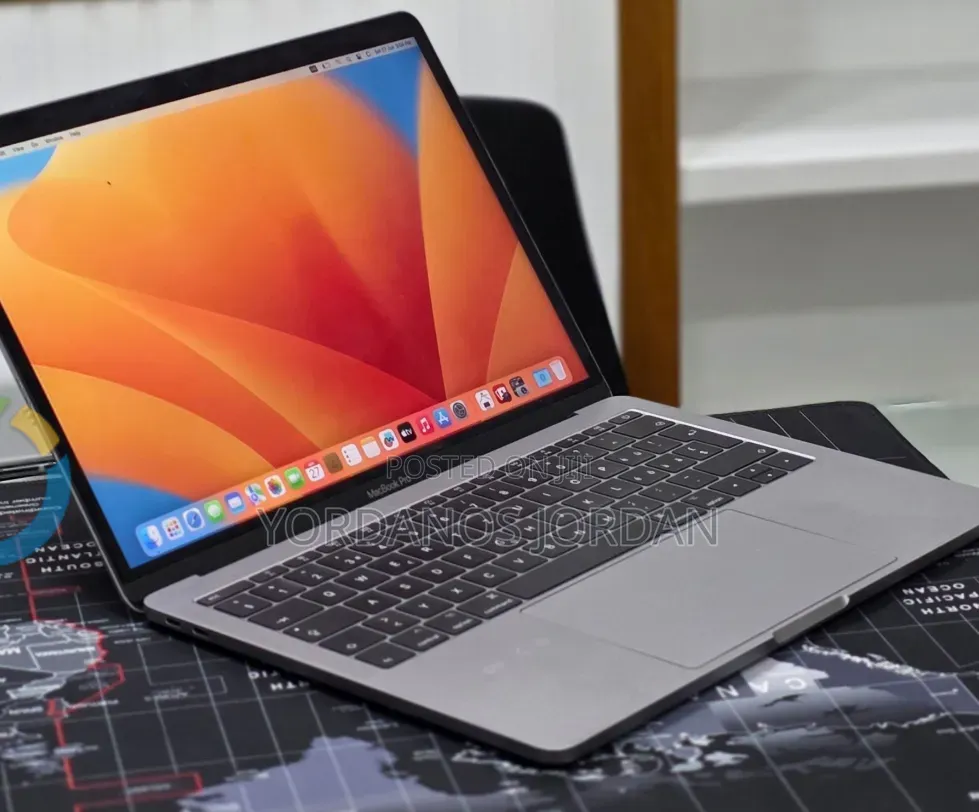 New Laptop Apple MacBook Pro 2017 16GB Intel Core i5 SSD 512GB