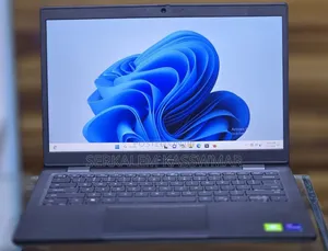 New Laptop Dell Latitude 3320 8GB Intel Core i7 SSD 256GB