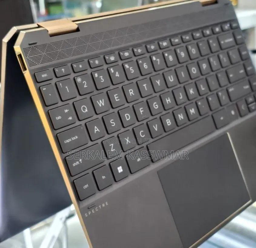 New Laptop HP Spectre X360 16GB Intel Core i7 SSD 512GB