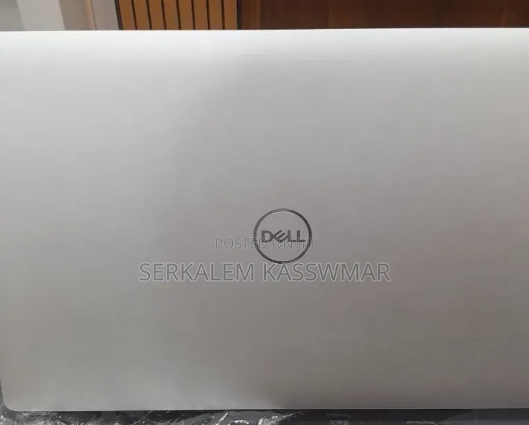 New Laptop Dell XPS 15 16GB Intel Core i7 SSD 512GB