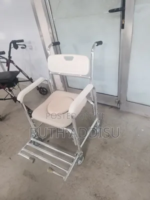 Elderly Commode Chair With Wheels for Home Use, Patient Toilet Poty
