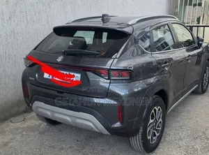 Suzuki Fronx 2025 Gray