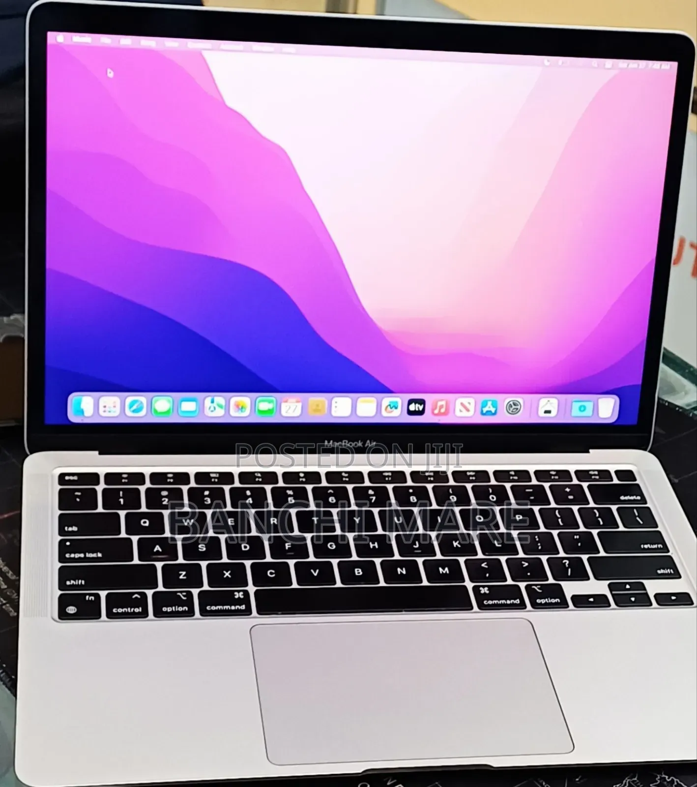New Laptop Apple MacBook Air 2020 M1 16GB Apple M1 SSD 512GB