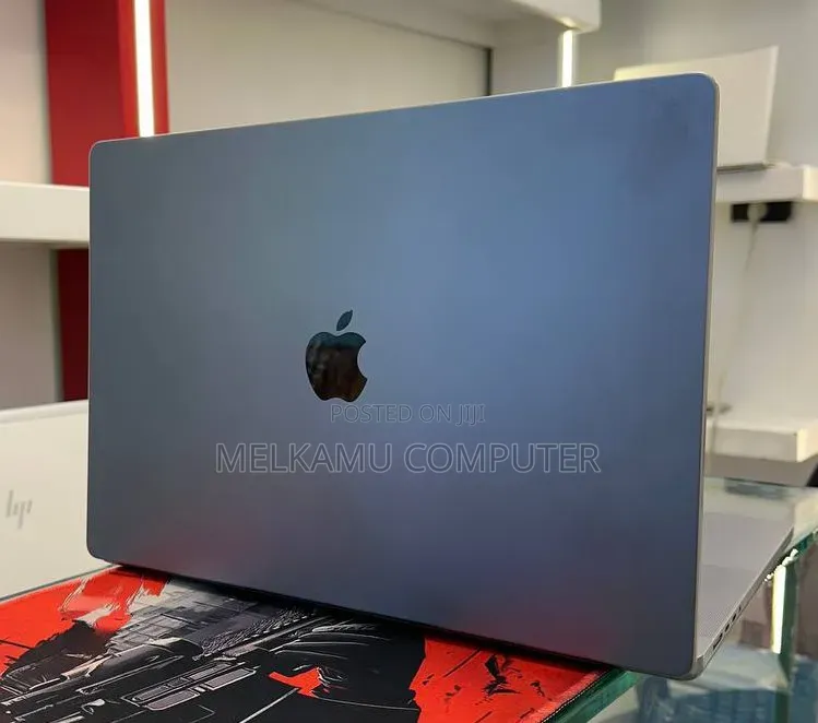 New Laptop Apple MacBook Pro 2021 M1 Max 64GB Apple M1 Max SSD 4T