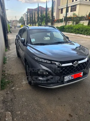 Suzuki Fronx 2025 Gray