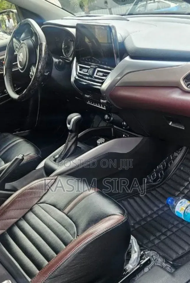 Suzuki Fronx 2025 Gray