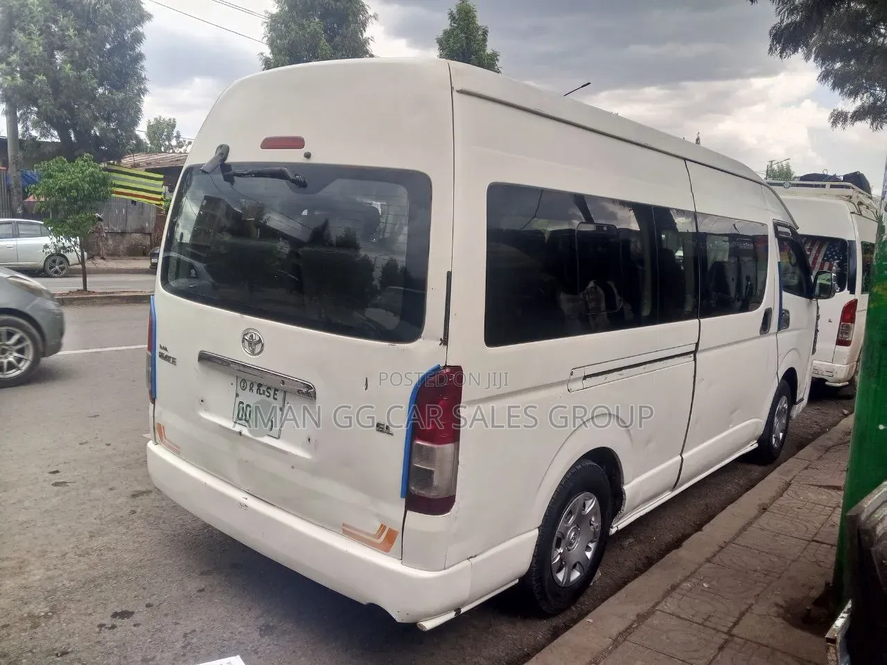 Toyota HiAce 2015 White