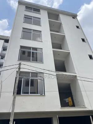 5bdrm Apartment in Bole for sale