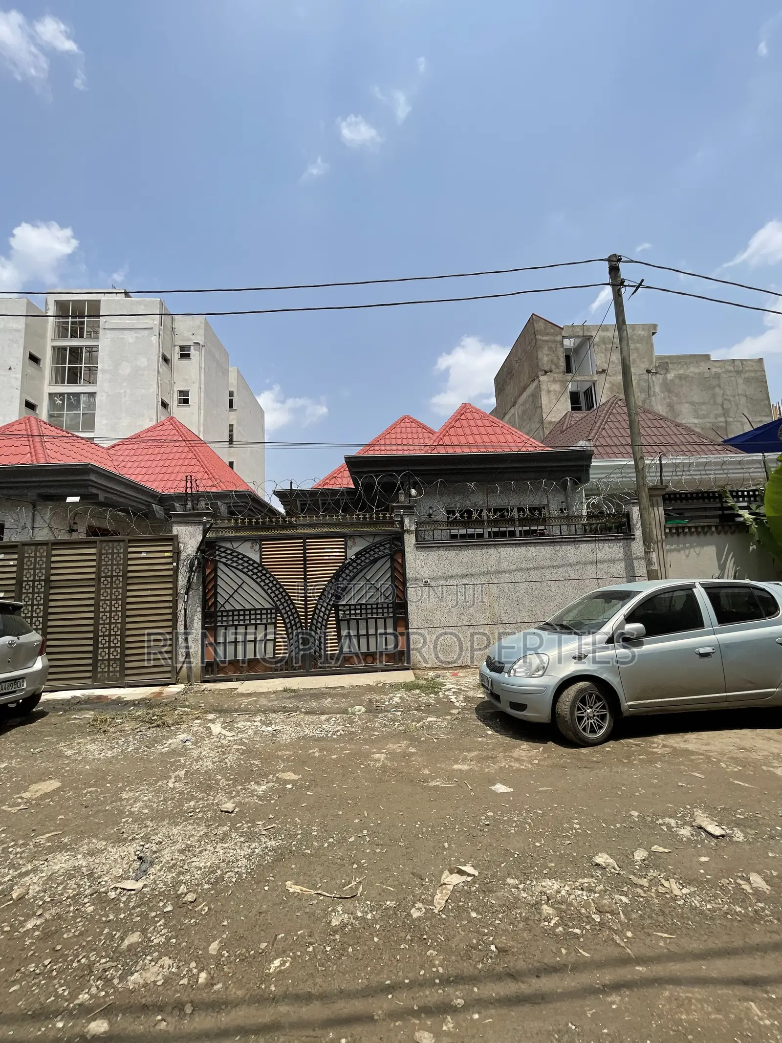 3bdrm Villa in Bole for sale